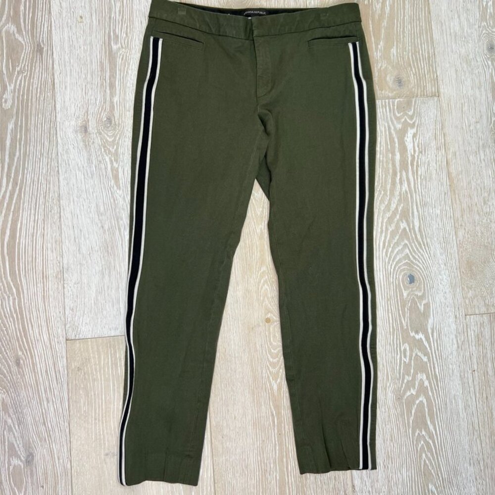 Banana Republic Chino Pants Women's Size 8 Striped Side Leg Military Style Khaki